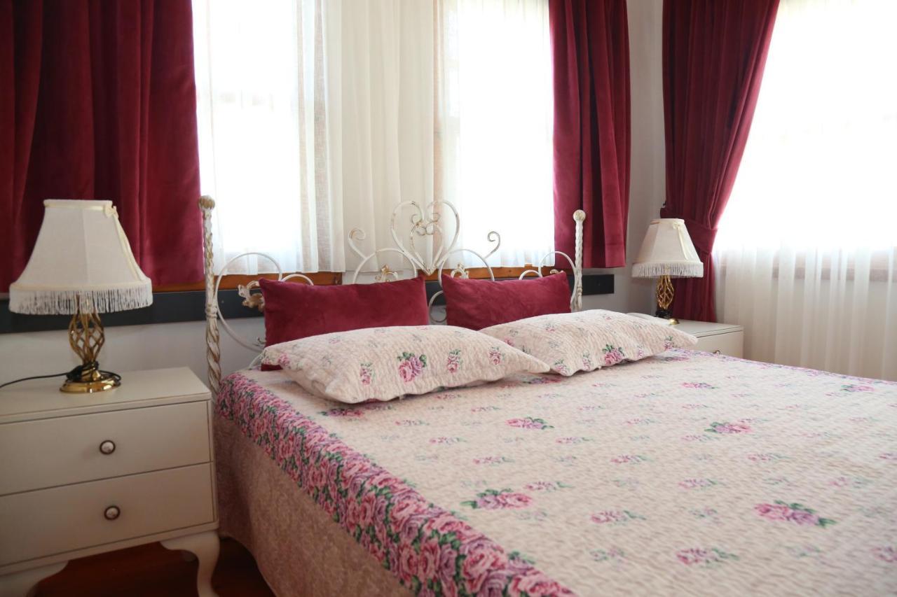 Yali Konak Butik Otel Golcuk Exterior foto