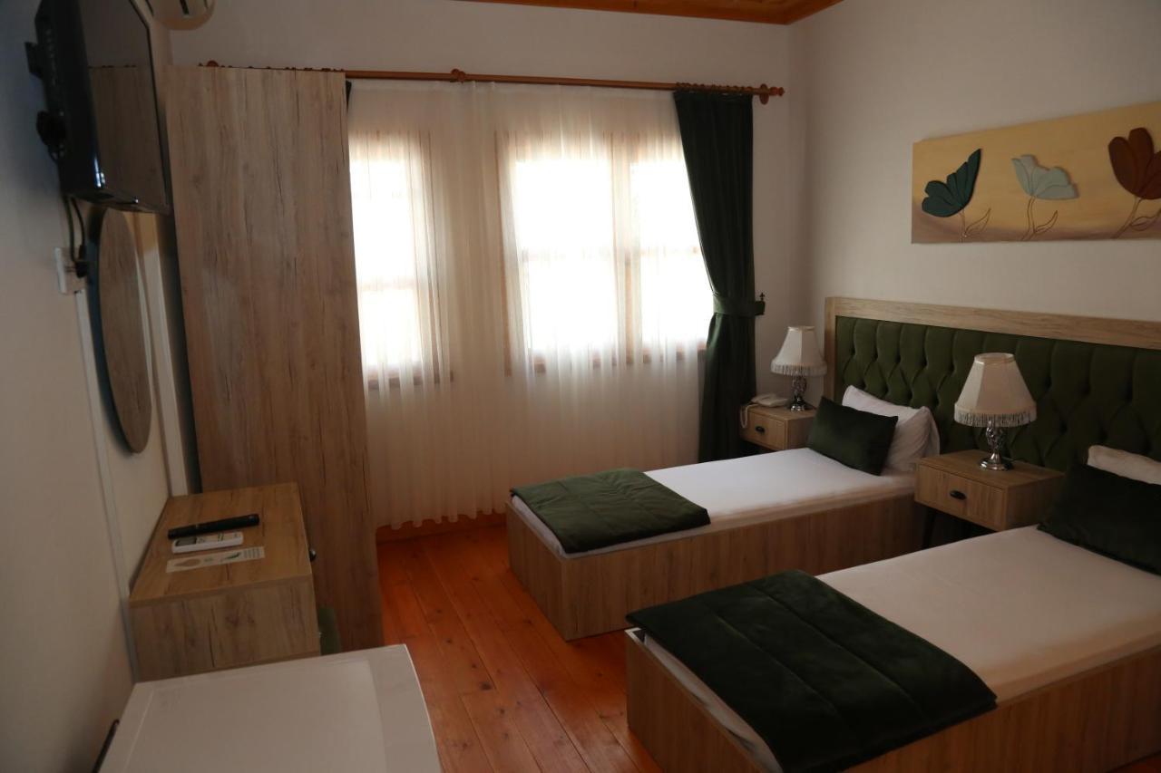 Yali Konak Butik Otel Golcuk Exterior foto