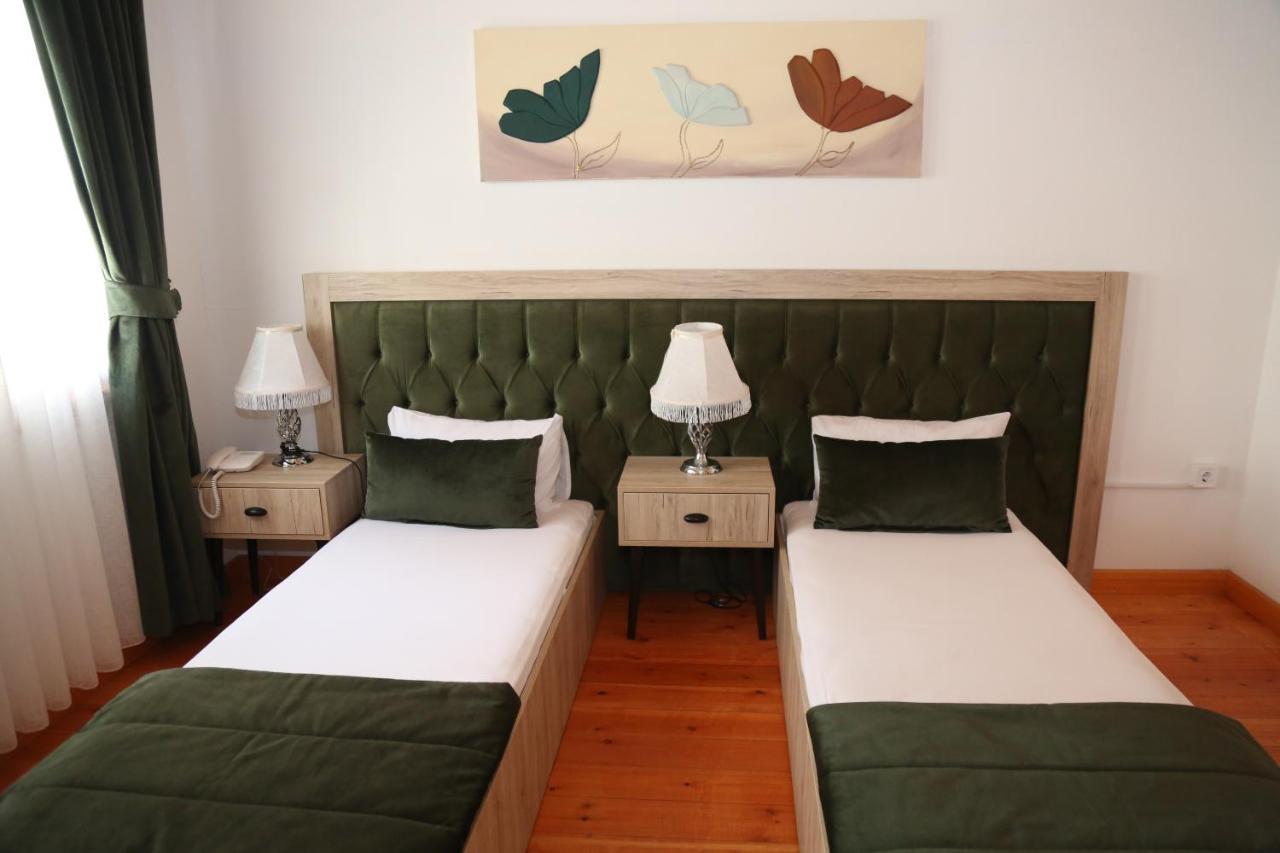 Yali Konak Butik Otel Golcuk Exterior foto